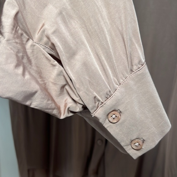 LYR splendid Brow shirt. - Picture 5 of 8